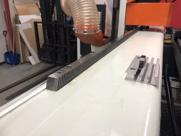 Фрезерный станок с ЧПУ для технологии Нестинг FILATO EasyNEST M